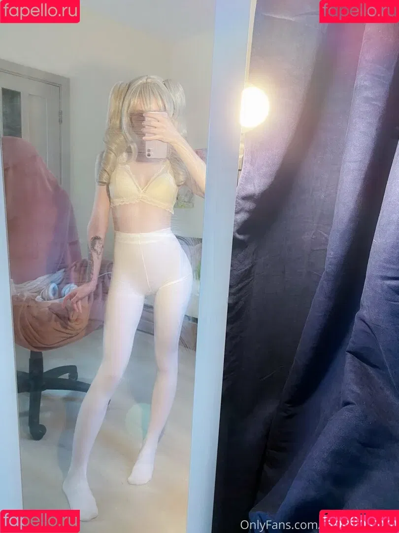 Roxane Onlyfans Photo Gallery 