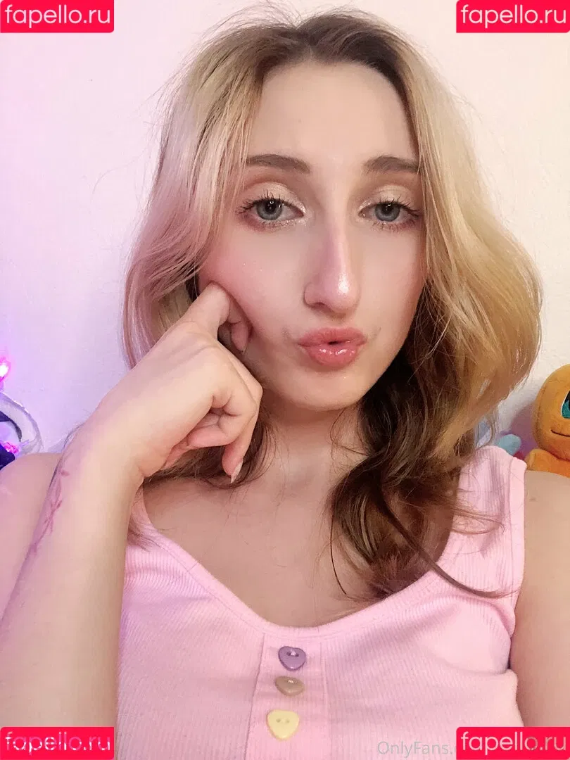 Roxane Onlyfans Photo Gallery 
