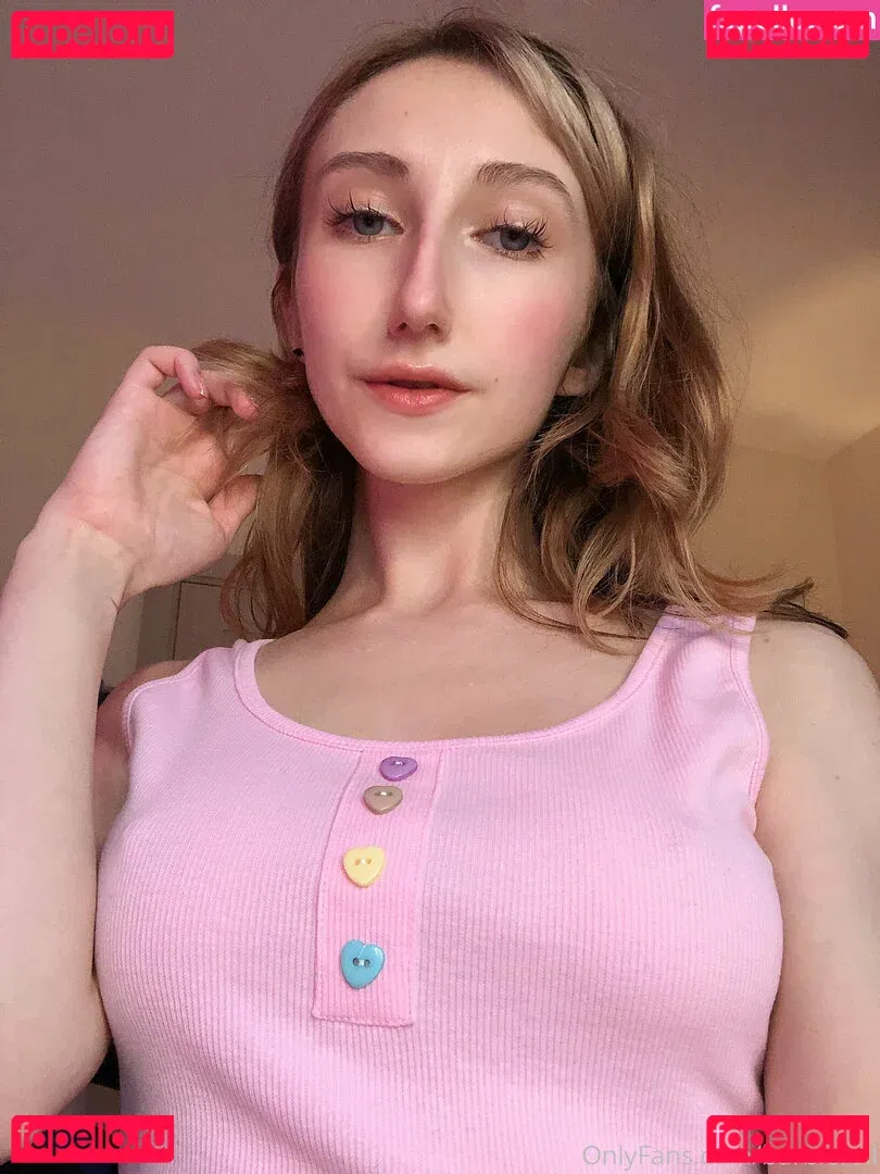 Roxane Onlyfans Photo Gallery 