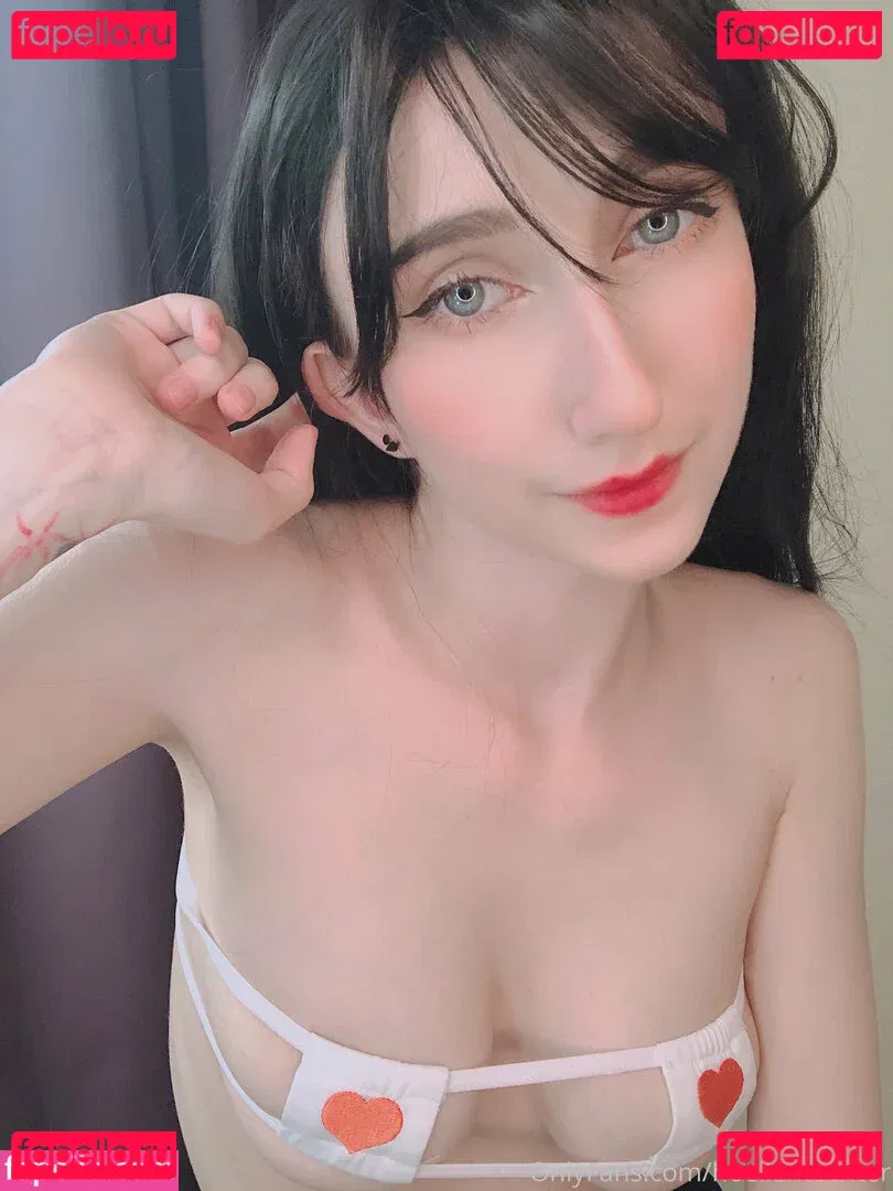 Roxane Onlyfans Photo Gallery 