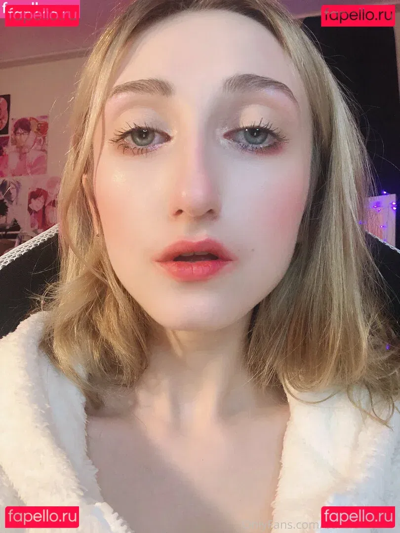 Roxane Onlyfans Photo Gallery 