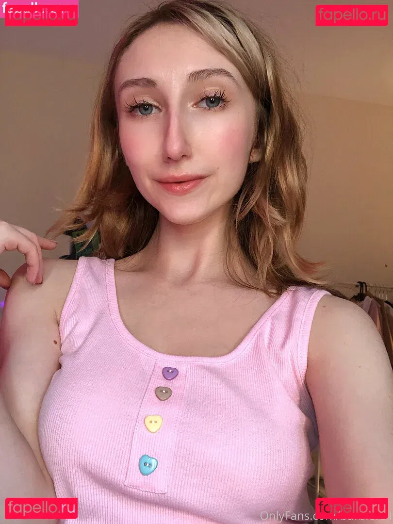 Roxane Onlyfans Photo Gallery 