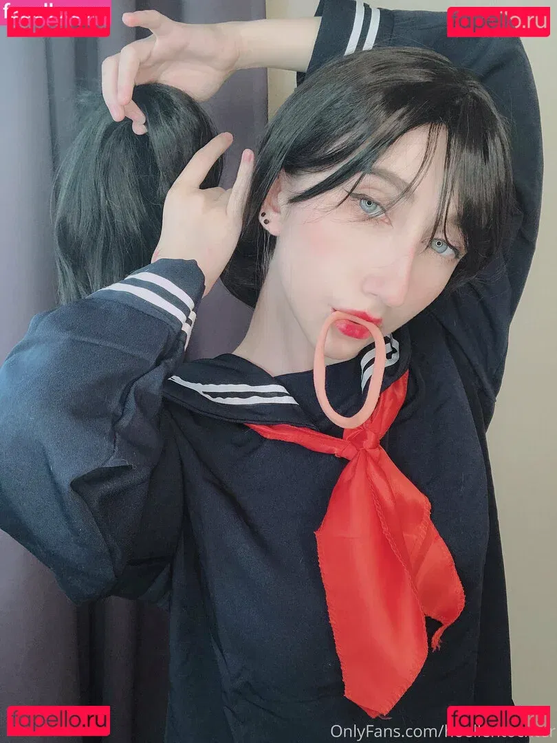 Roxane Onlyfans Photo Gallery 