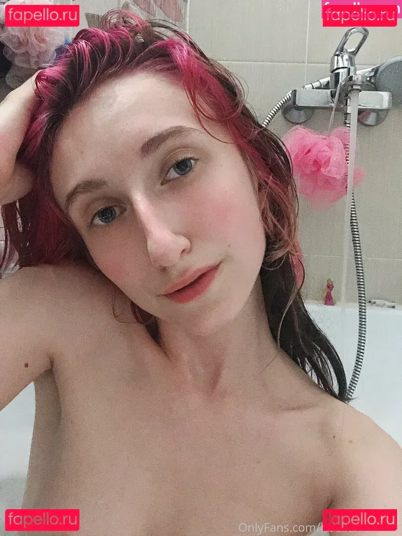 Roxane Onlyfans Photo Gallery 