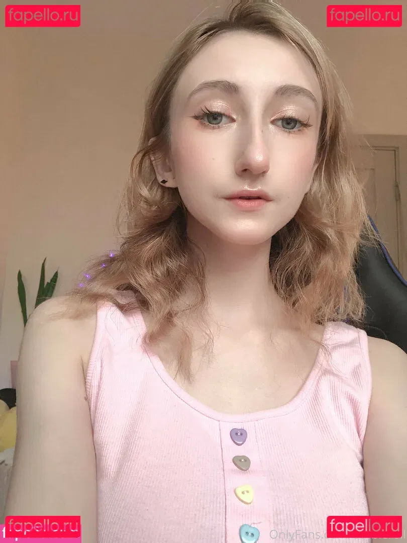 Roxane Onlyfans Photo Gallery 