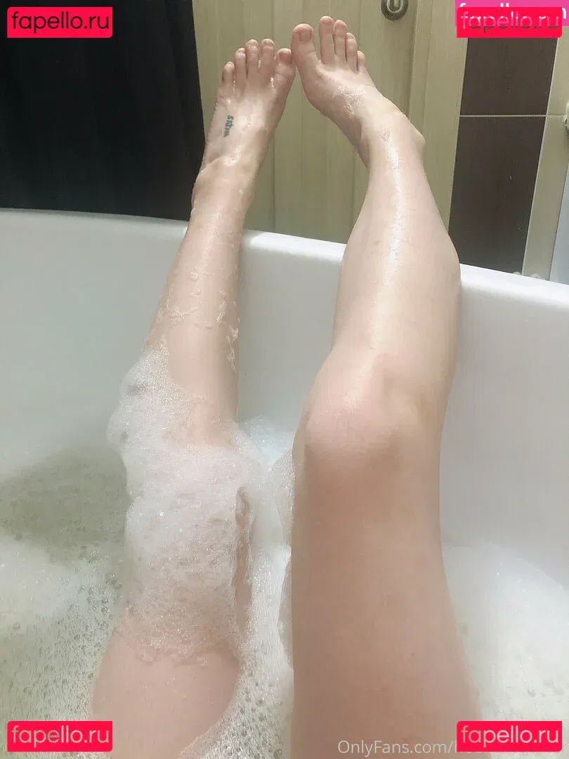 Roxane Onlyfans Photo Gallery 