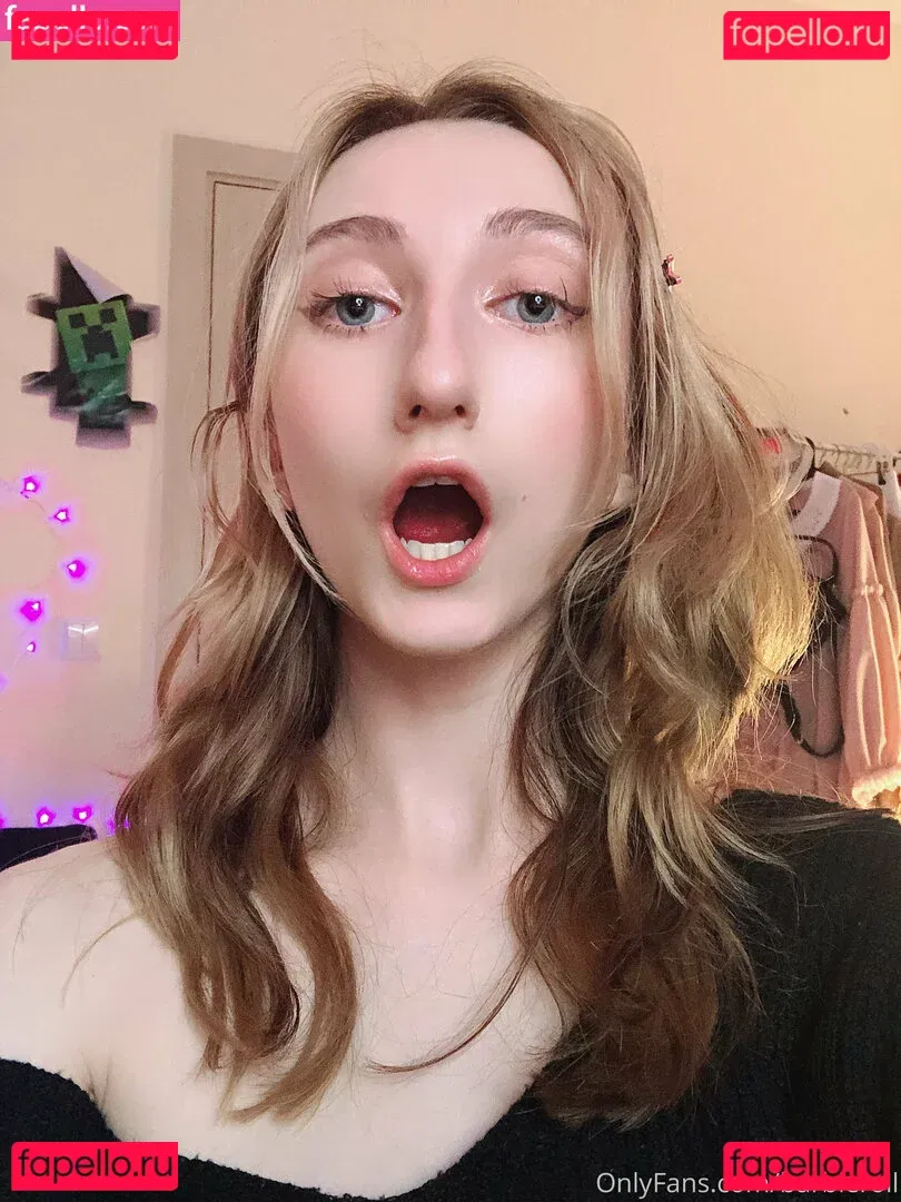 Roxane Onlyfans Photo Gallery 