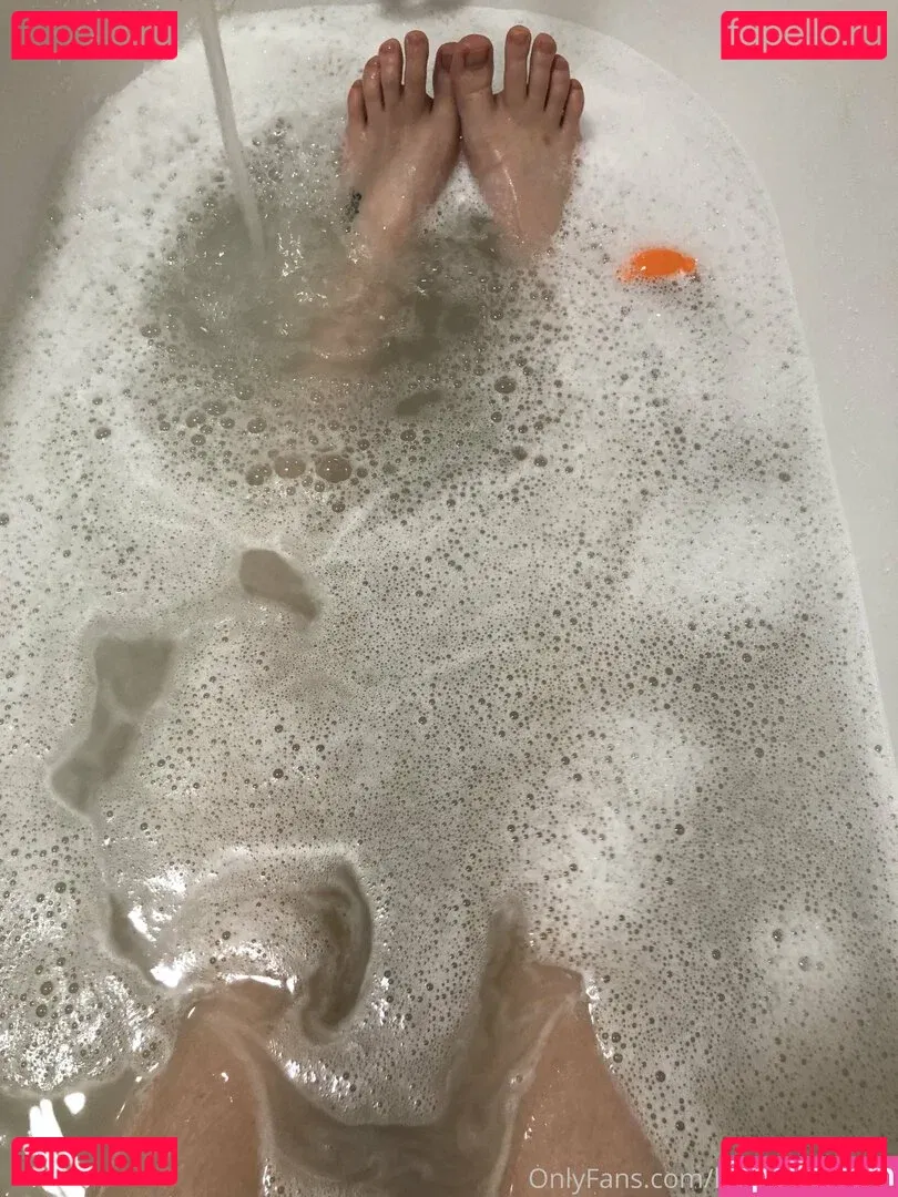 Roxane Onlyfans Photo Gallery 