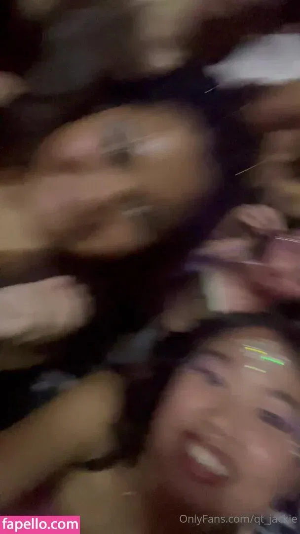 qt_jackie Onlyfans Photo Gallery 