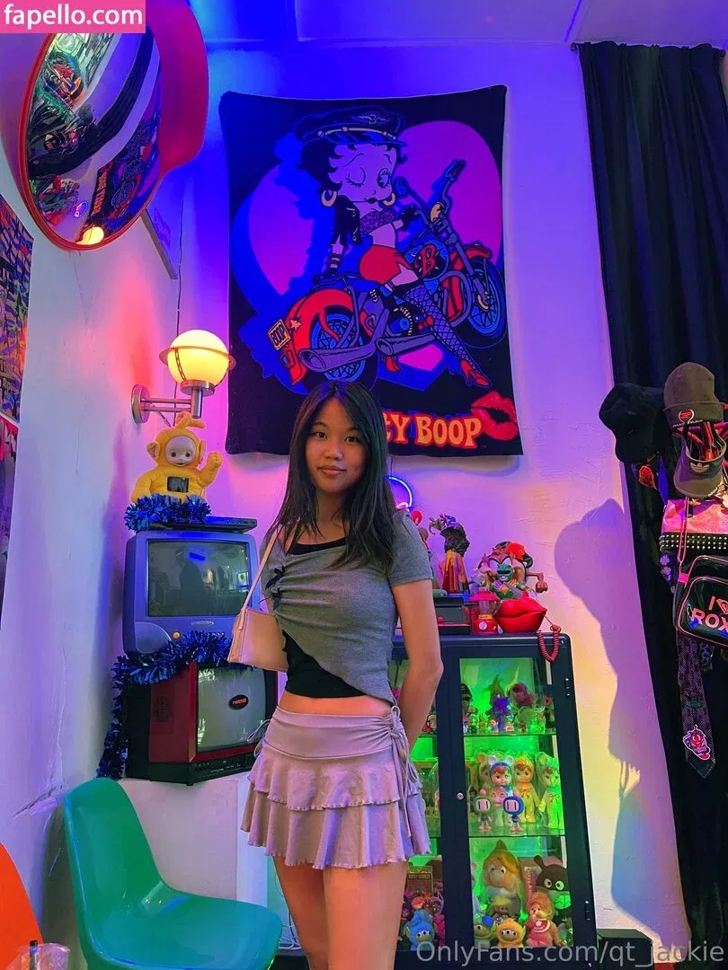 qt_jackie Onlyfans Photo Gallery 