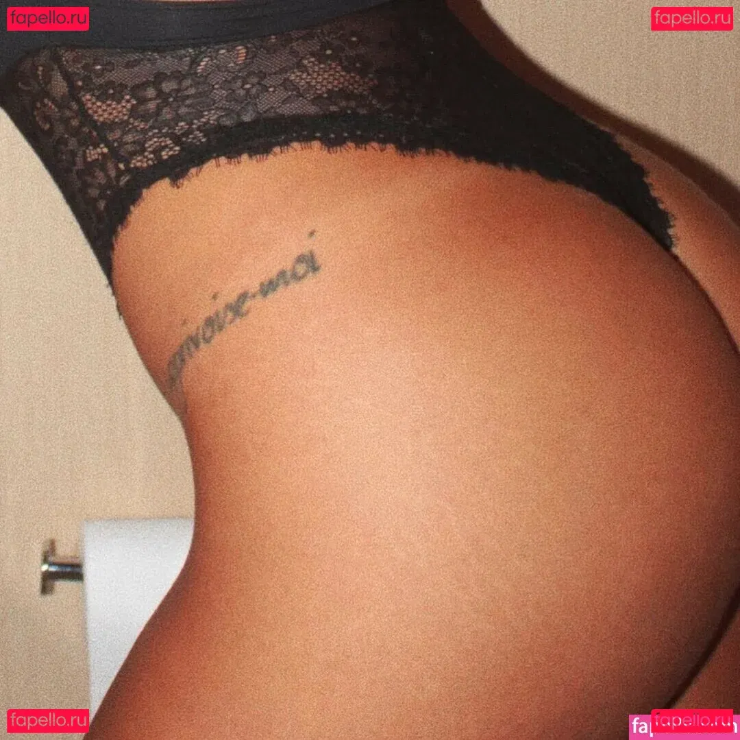 Petra Mattar Onlyfans Photo Gallery 