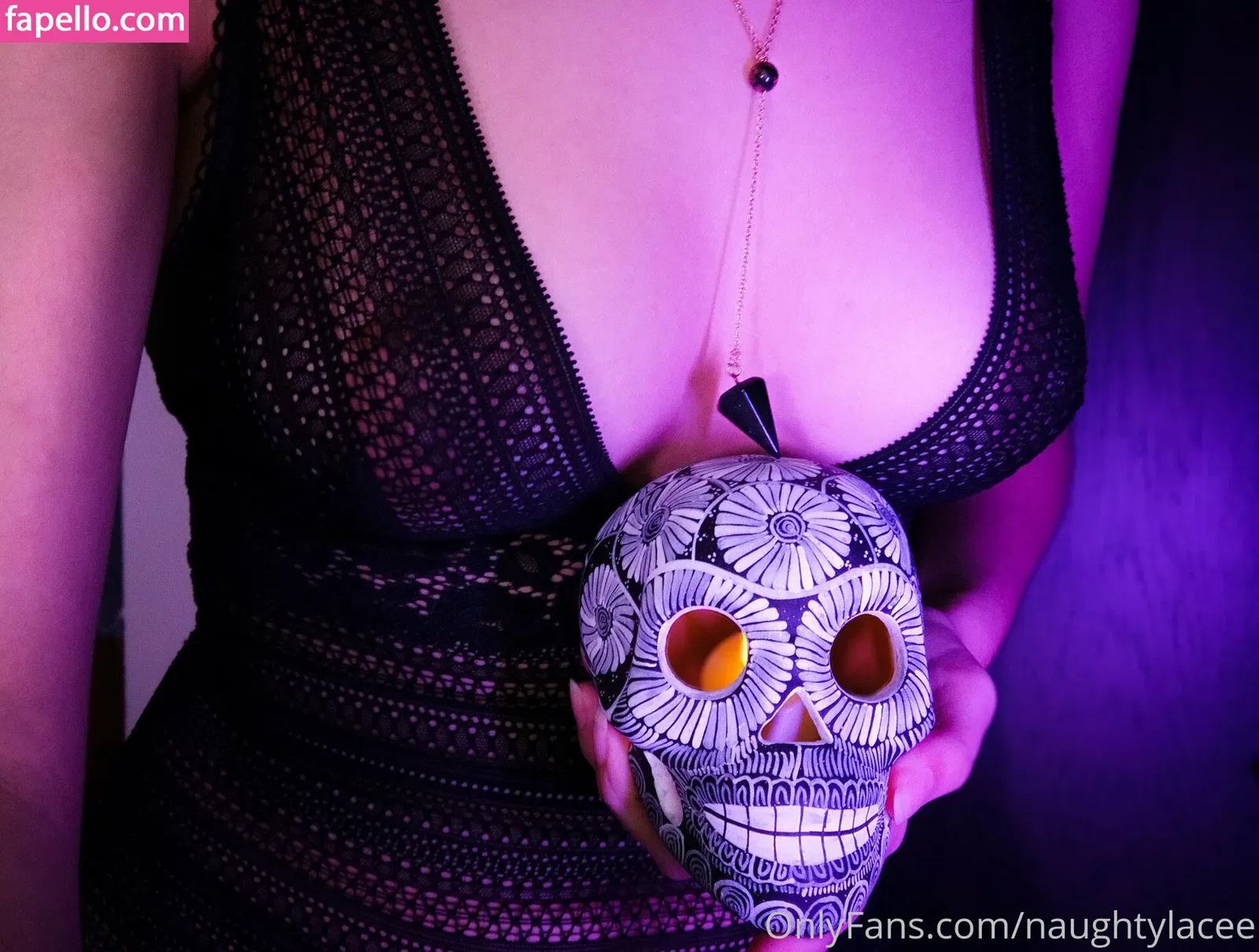 naughtylacee Onlyfans Photo Gallery 