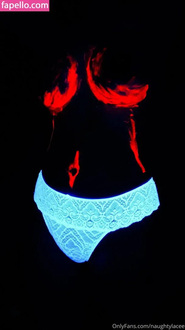 naughtylacee Onlyfans Photo Gallery 