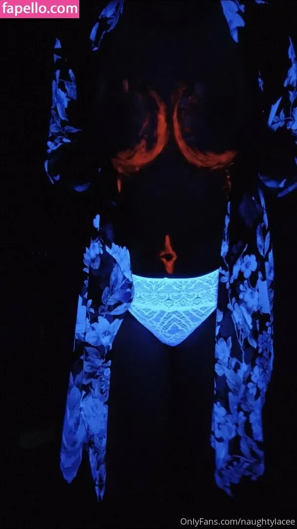 naughtylacee Onlyfans Photo Gallery 