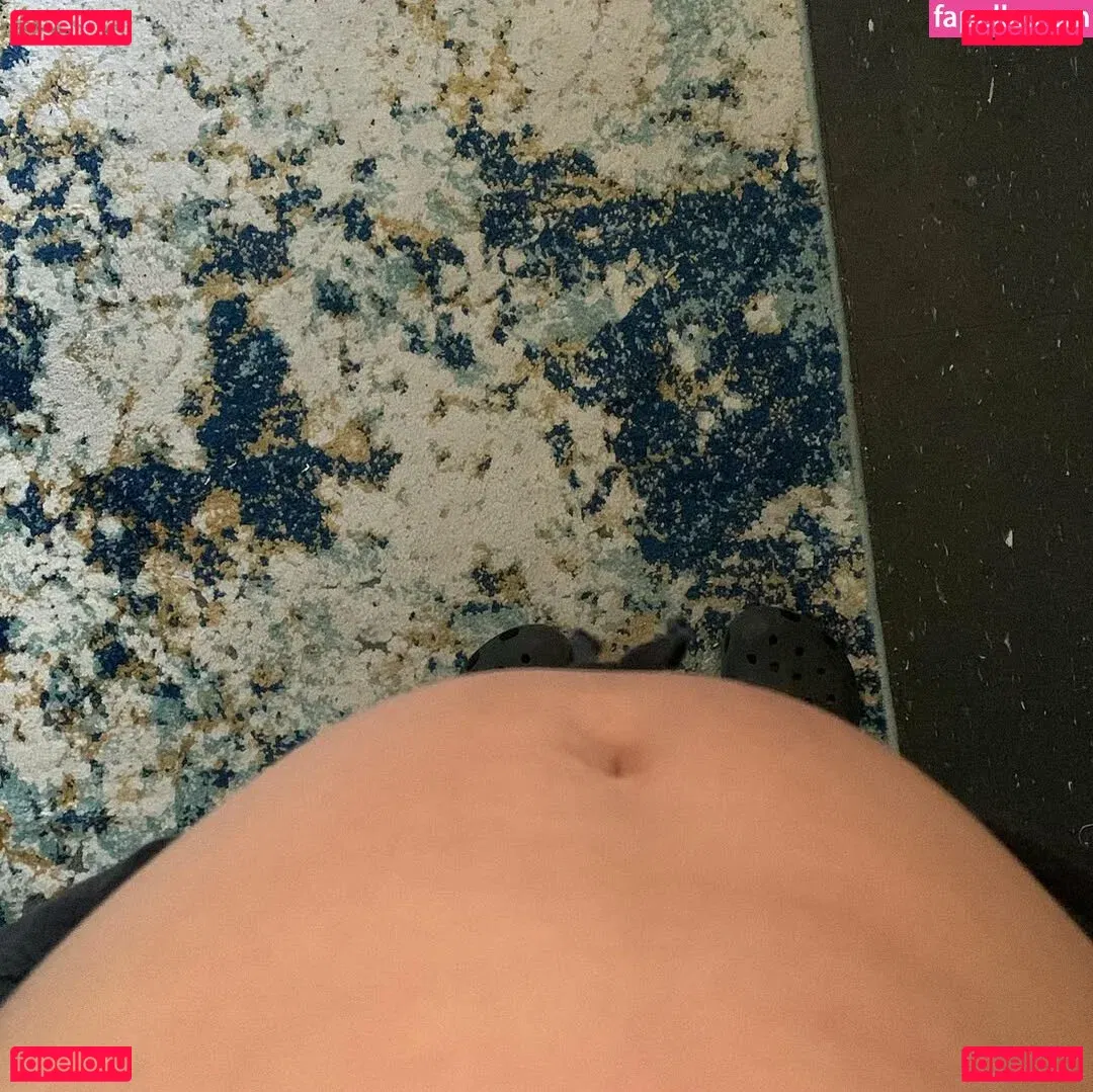 foodbabyqueen Onlyfans Photo Gallery 