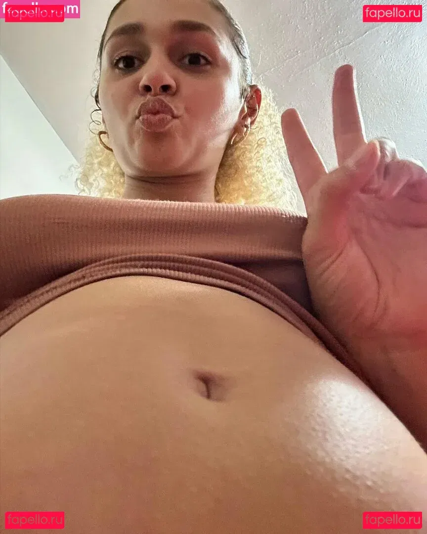 foodbabyqueen Onlyfans Photo Gallery 