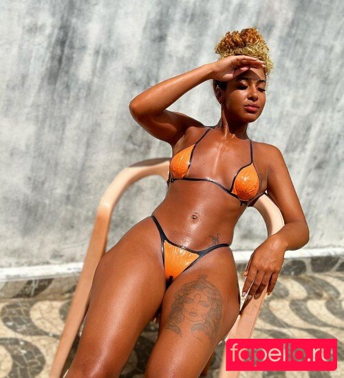 Emelly Souza Nude Onlyfans Photo 41