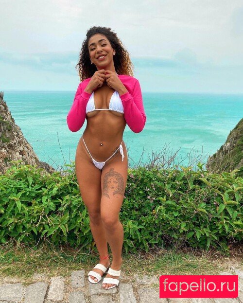 Emelly Souza Nude Onlyfans Photo 39