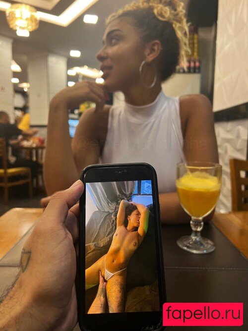 Emelly Souza Nude Onlyfans Photo 24