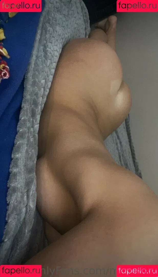 mae.222 Onlyfans Photo Gallery 