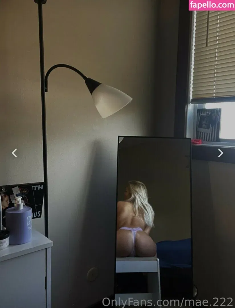 mae.222 Onlyfans Photo Gallery 