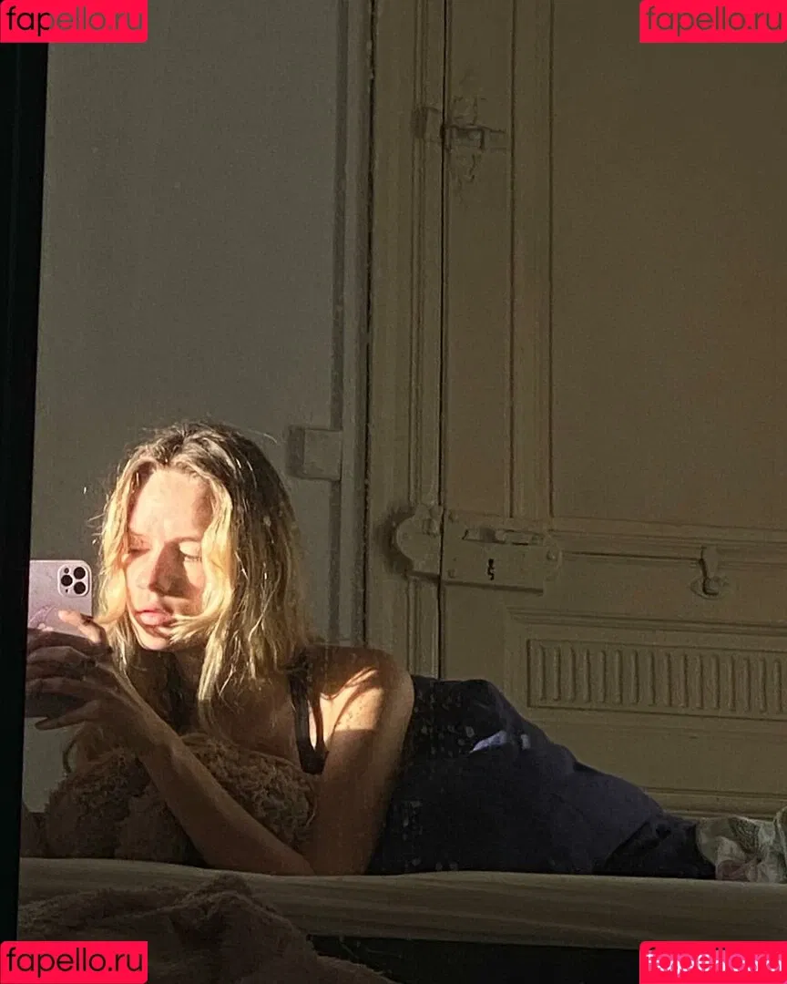 Nina Romane Onlyfans Photo Gallery 