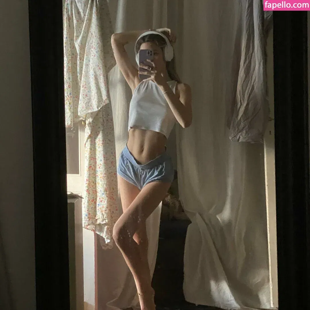 Nina Romane Onlyfans Photo Gallery 