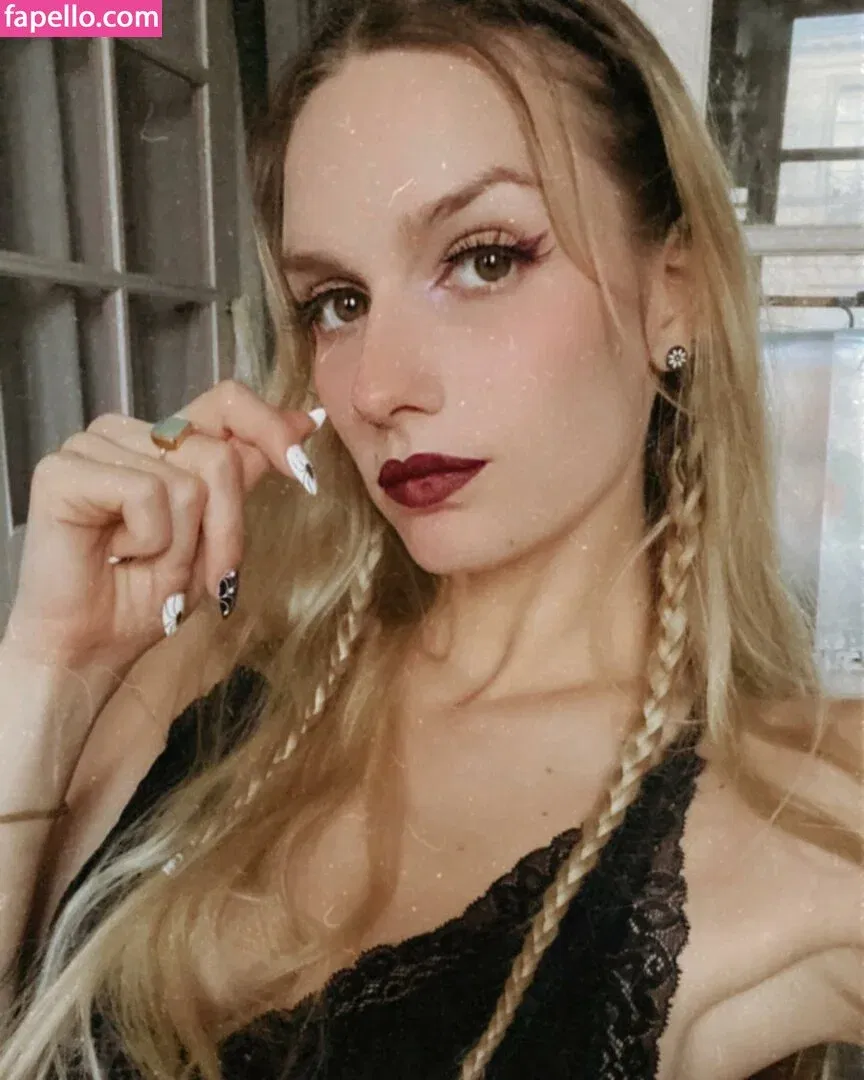 Nina Romane Onlyfans Photo Gallery 