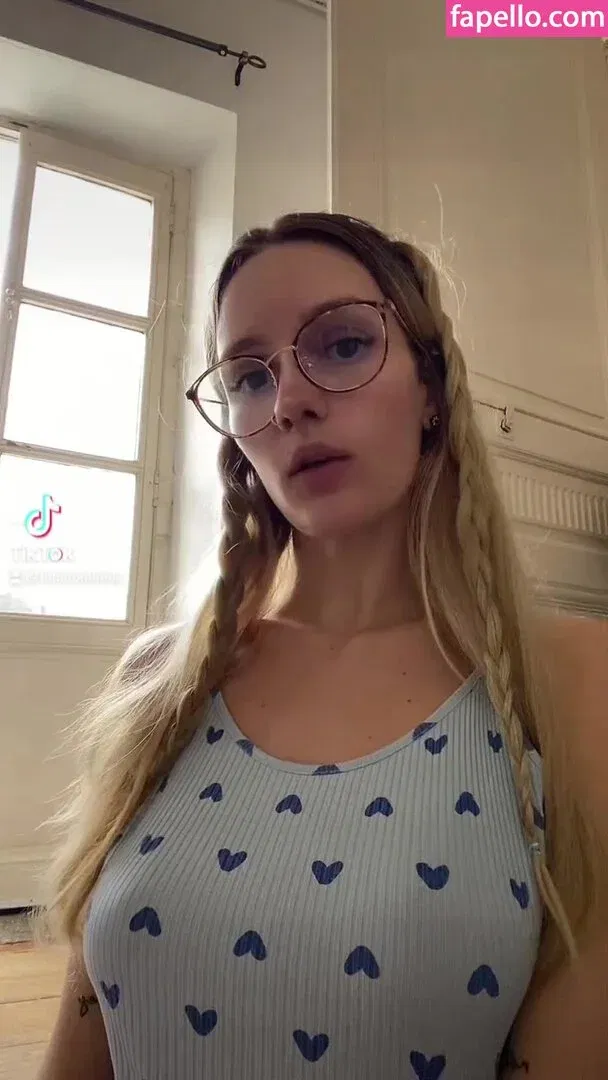 Nina Romane Onlyfans Photo Gallery 