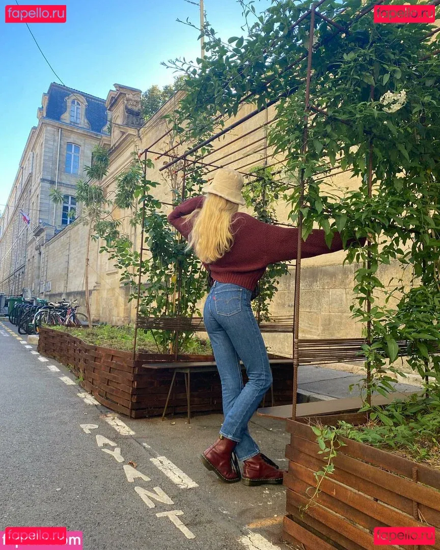 Nina Romane Onlyfans Photo Gallery 