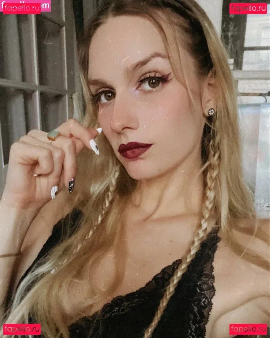 Nina Romane Onlyfans Photo Gallery 