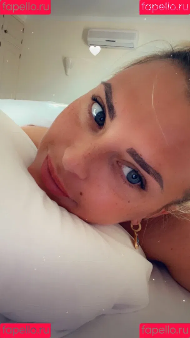 Kelly Vedovelli Onlyfans Photo Gallery 