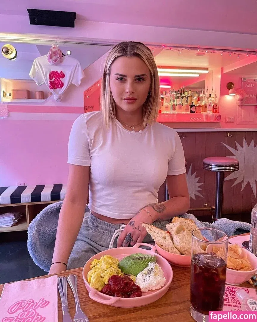 Kelly Vedovelli Onlyfans Photo Gallery 