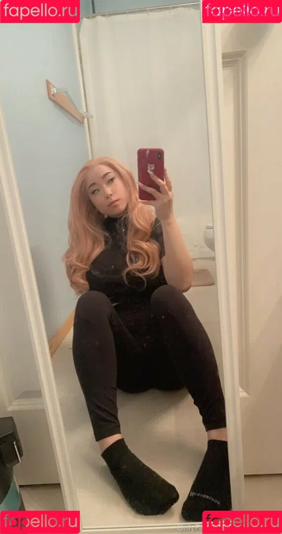anonstudent352 Onlyfans Photo Gallery 