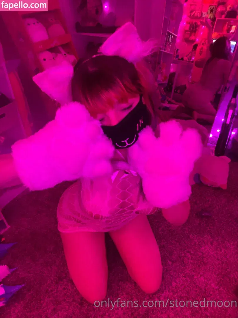 stonedmoon Onlyfans Photo Gallery 