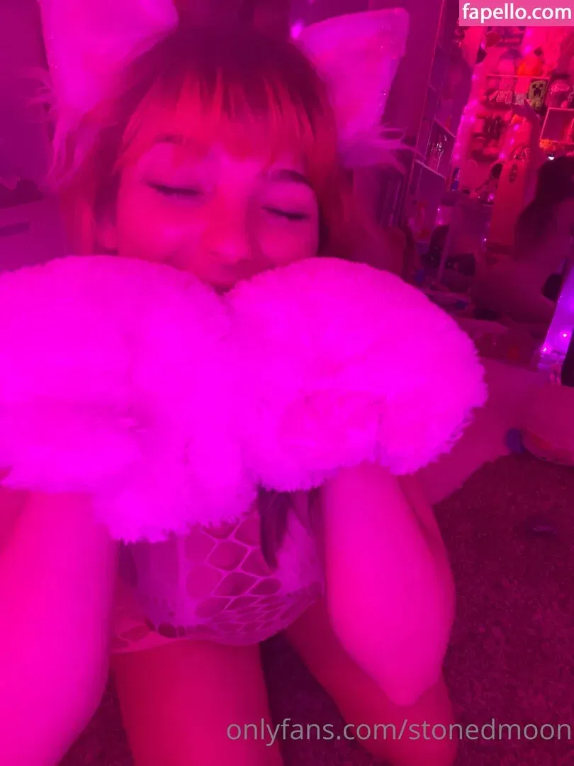 stonedmoon Onlyfans Photo Gallery 