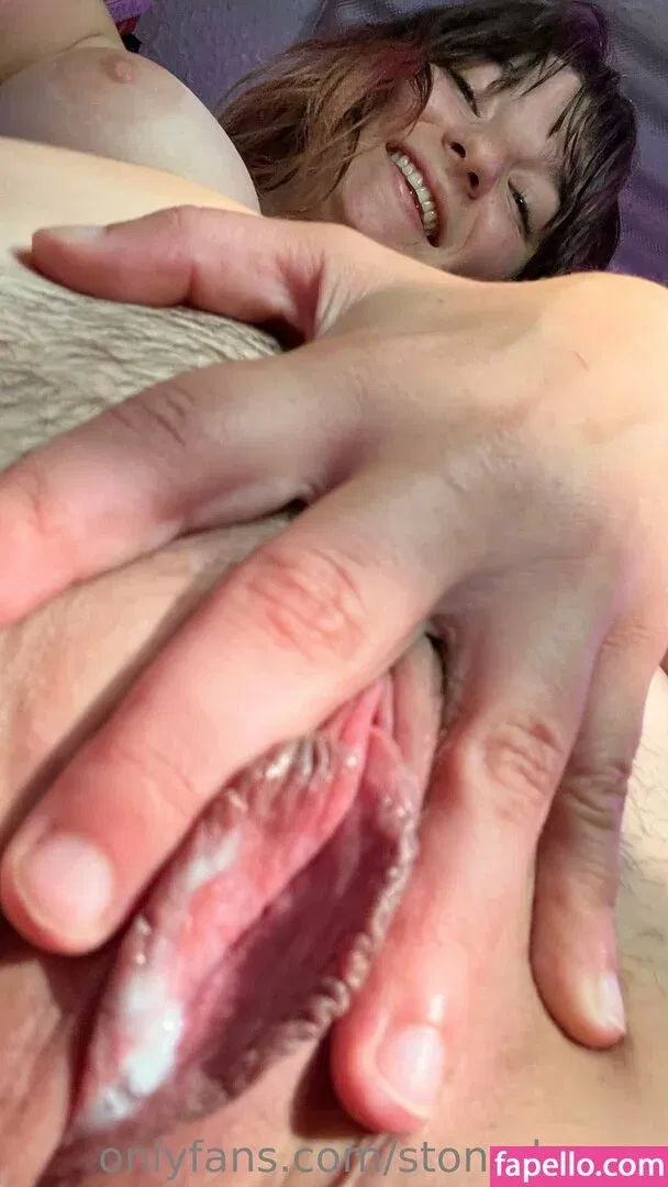 stonedmoon Onlyfans Photo Gallery 
