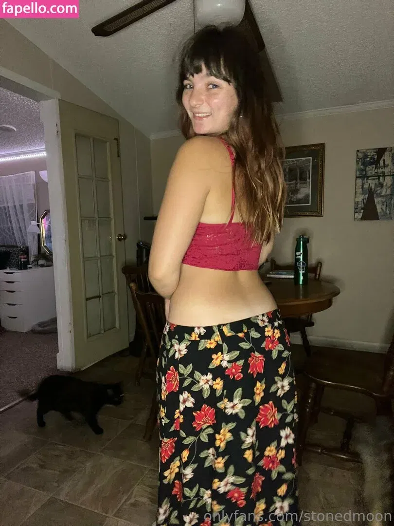 stonedmoon Onlyfans Photo Gallery 