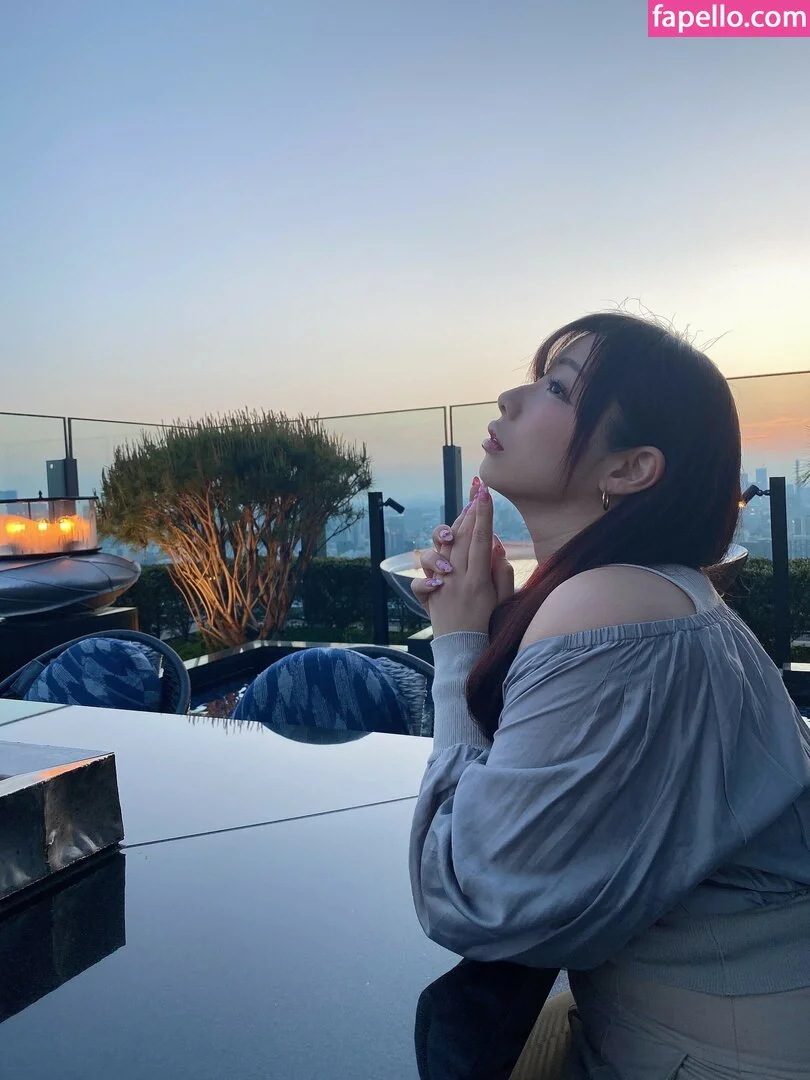 Twoyun Onlyfans Photo Gallery 