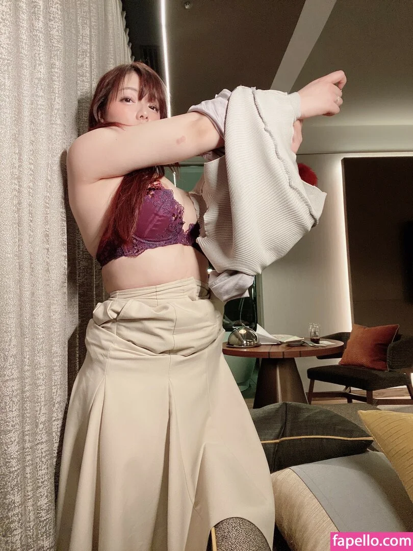 Twoyun Onlyfans Photo Gallery 