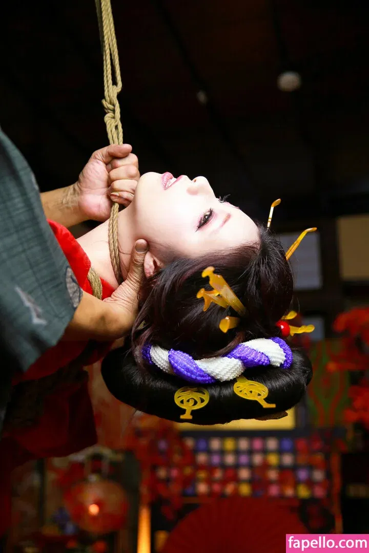 Twoyun Onlyfans Photo Gallery 