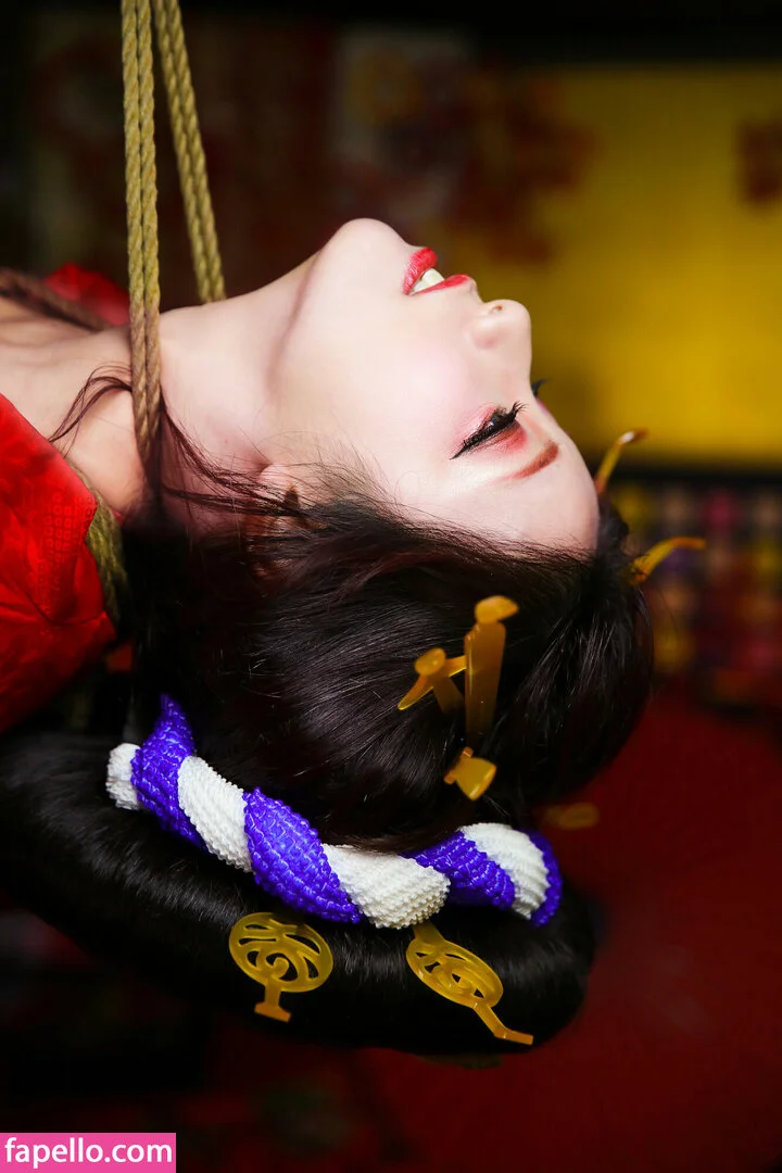 Twoyun Onlyfans Photo Gallery 