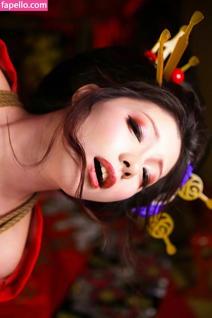 Twoyun Onlyfans Photo Gallery 