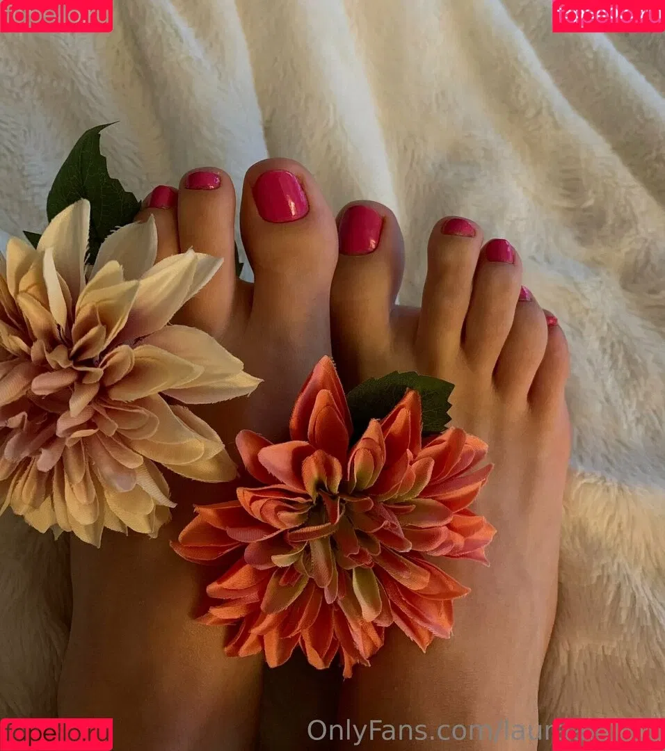 lauraaloove Onlyfans Photo Gallery 