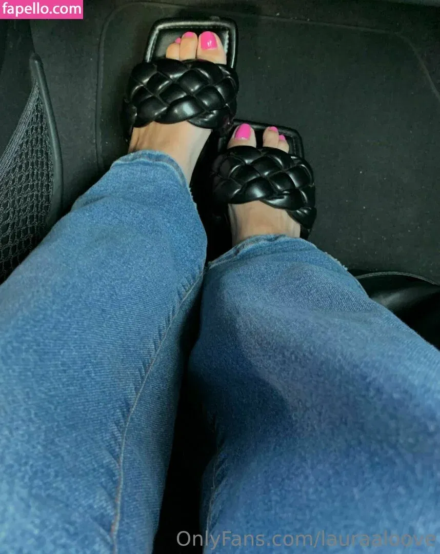 lauraaloove Onlyfans Photo Gallery 