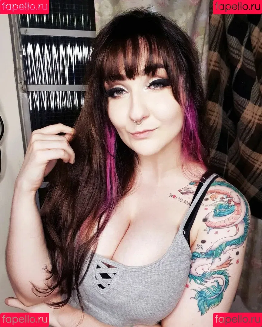 wzuia Onlyfans Photo Gallery 