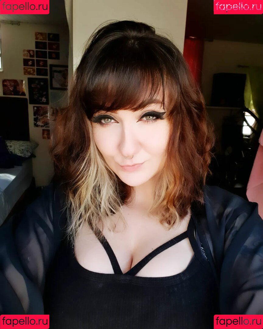 wzuia Onlyfans Photo Gallery 