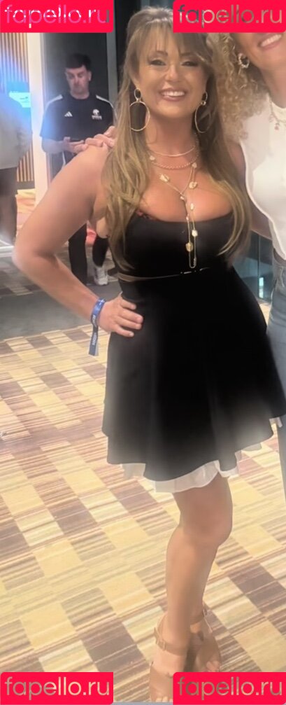 Danielle Nicholls Onlyfans Photo Gallery 