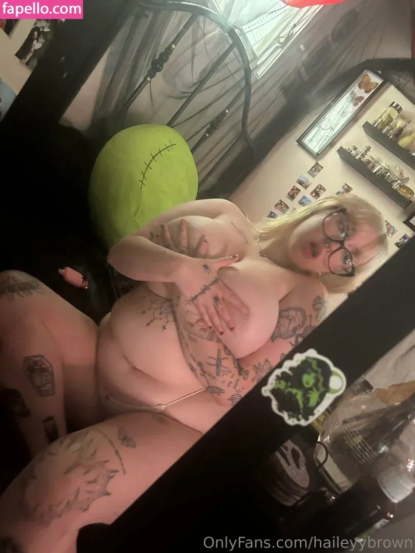 Haileyybrown Onlyfans Photo Gallery 