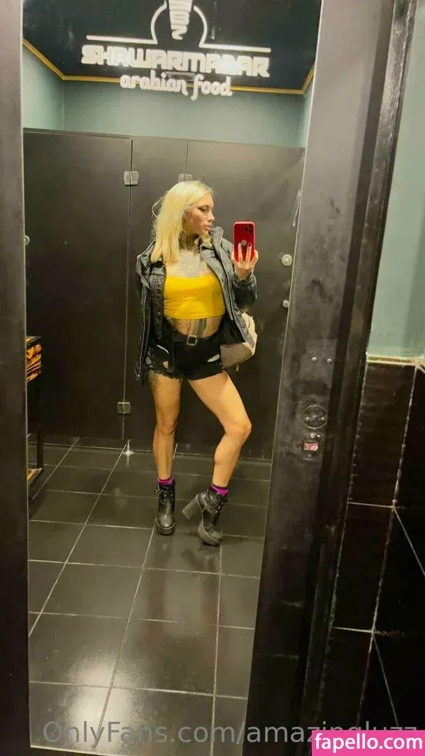 amazingluzz Onlyfans Photo Gallery 